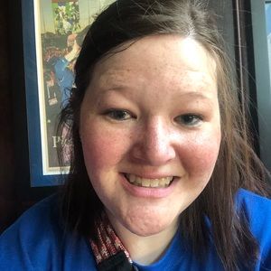 Meet your Posher, Evette